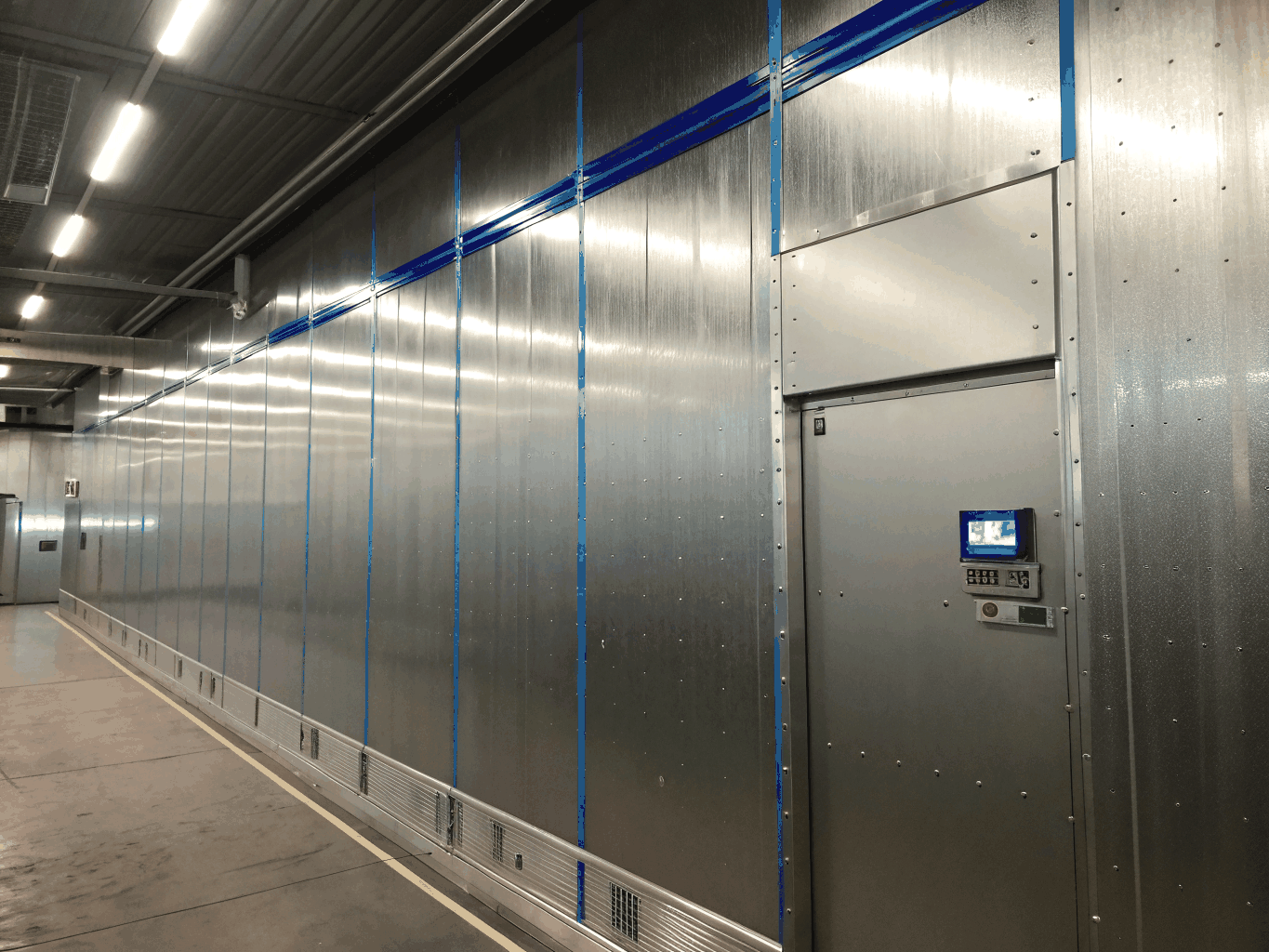 Commercial walk-in cooler exterior unit installed at a food service facility in Mableton GA